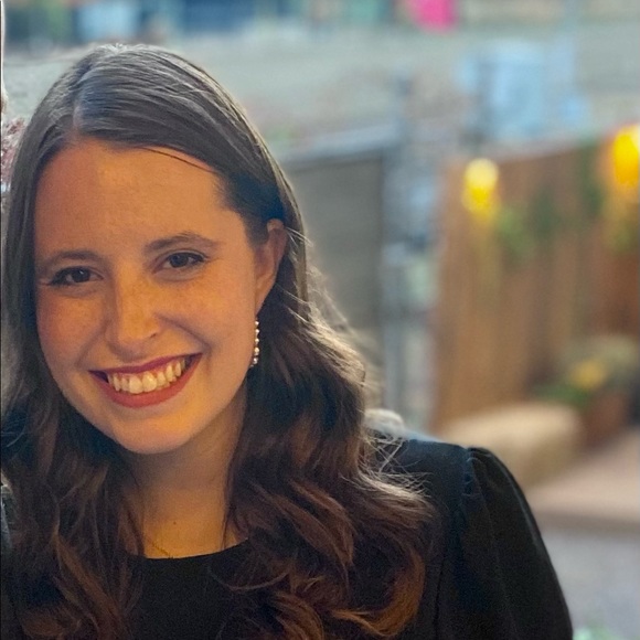 Meet your Posher, Taylor - Picture 1 of 1